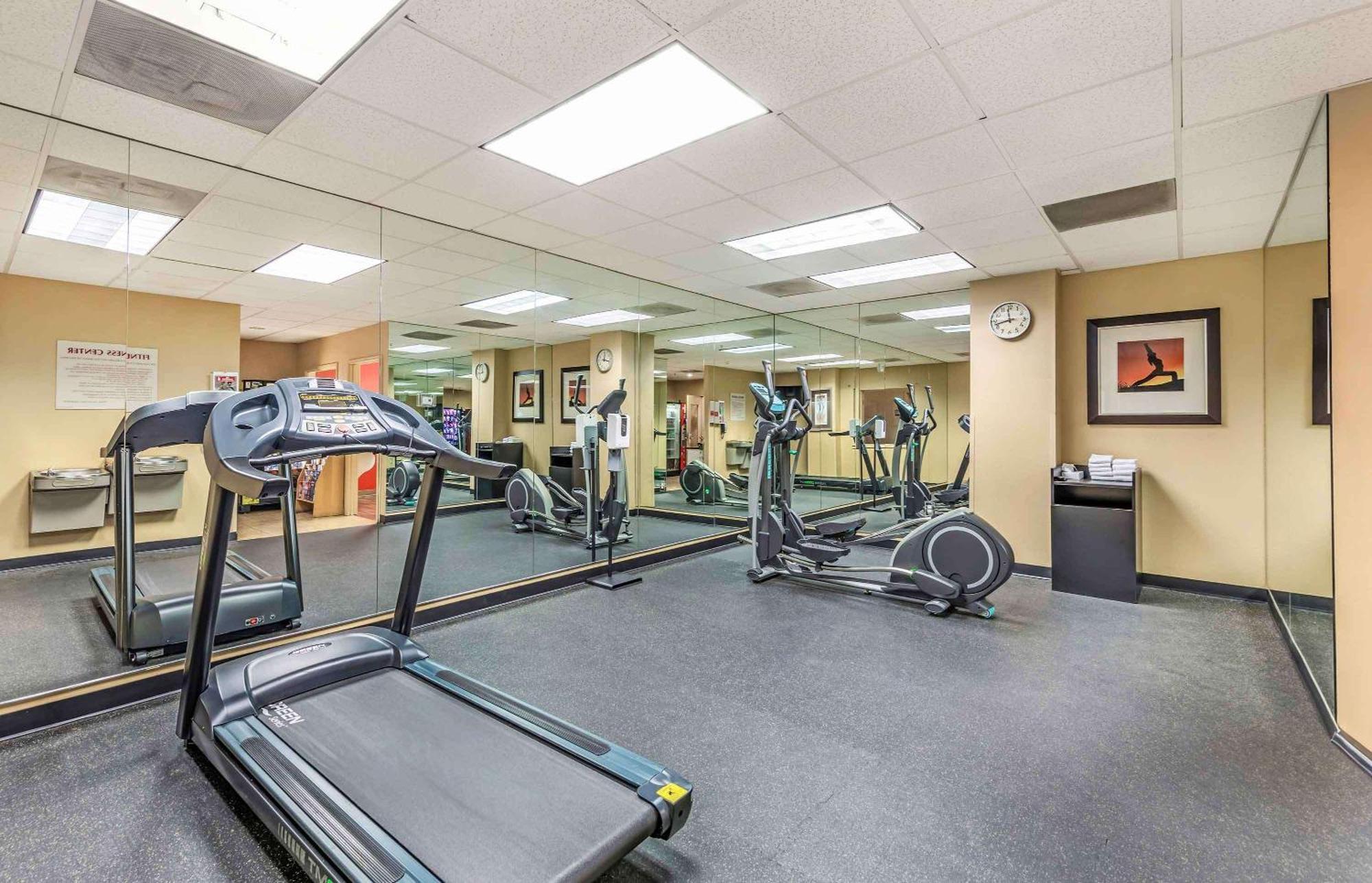 Extended Stay America Suites - Bakersfield - Chester Lane Екстериор снимка